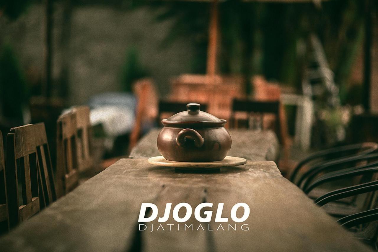 Djoglo Djatimalang Guesthouse Blitar Exterior photo